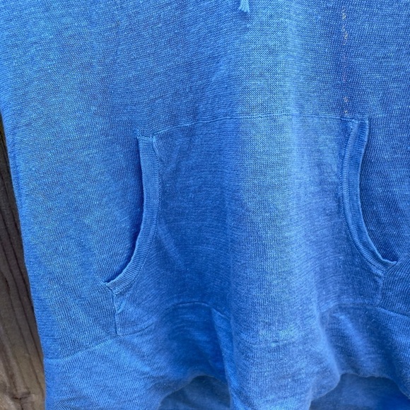 Hi Ho 100% Linen Beach Hoodie in Ocean Blue - Picture 5 of 9